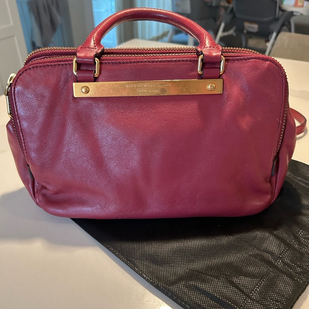 Marc Jacobs Burgundy Leather Handbag